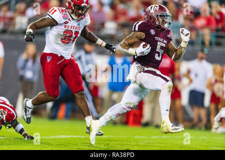 Jacksonville, Floride, USA. 31 Dec 2018. Texas A&M Aggies Trayveon running back Williams (5) au cours de l'TaxSlayer Gator Bowl NCAA College Football bowl entre le Texas A&M et la NC State le lundi 31 décembre 2018 au domaine bancaire TIAA à Jacksonville, FL. Jacob Kupferman/CSM Crédit : Cal Sport Media/Alamy Live News Banque D'Images