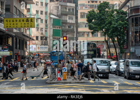 Une longue traversée dans Wan Chai Hong sur Long Island. Banque D'Images