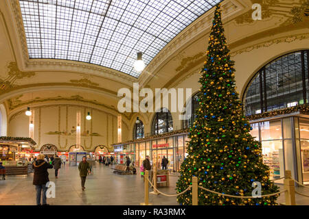 La gare de Dresde-neustadt : Dresde, en décoration de Noël , Sachsen, Saxe, Allemagne Banque D'Images