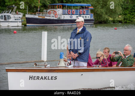 Henley Royal Regatta, Henley on Thames, Oxfordshire, 3-7 juillet 2013. Jeudi 09:30:46 04/07/2013 [crédit obligatoire/Intersport Images] Aviron, Henley Royal Regatta Henley, atteindre. Sir Matthew Pinsent, Juge-arbitre et Steward à Héraclès de lancement Banque D'Images