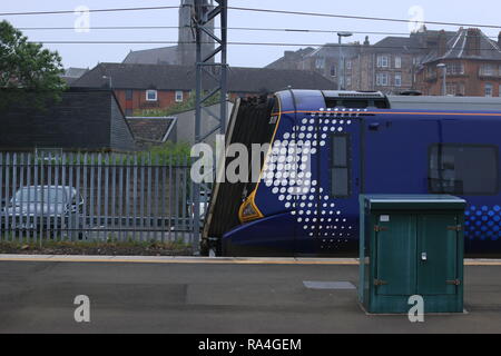 Vue latérale avant d'une classe à l'UEM 380 Gourock. Banque D'Images
