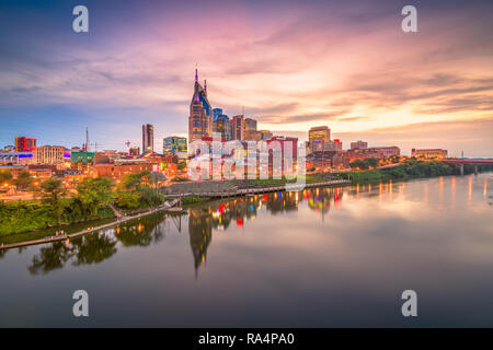 Nashville, Tennessee, USA Centre-ville paysage urbain au crépuscule. Banque D'Images