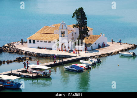 Vue panoramique sur le magnifique Vlachernes monastère sur l'île de Corfou en Grèce (Kerkyra) Banque D'Images