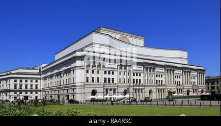 Polska - Mazowsze - Warszawa - Centrum - Teatr Wielki w Warszawie przy pl. J'ul Pilsudskiego. Wierzbowej - Pologne Mazovie - Varsovie - Centre - Grand Theatre building centre-ville de Varsovie par Pilsudskiego Squ Banque D'Images