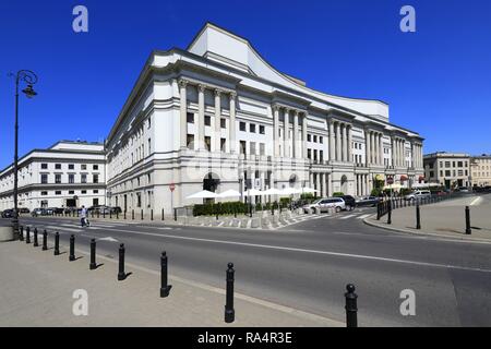 Polska - Mazowsze - Warszawa - Centrum - Teatr Wielki w Warszawie przy pl. J'ul Pilsudskiego. Wierzbowej - Pologne Mazovie - Varsovie - Centre - Grand Theatre building centre-ville de Varsovie par Pilsudskiego Squ Banque D'Images