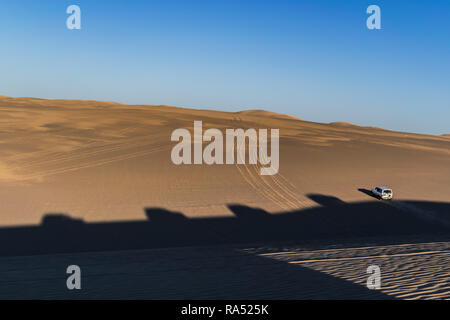 Merveilleuse aventure voyage Safari en 4x4 voitures dans Siwa désert , Égypte Banque D'Images