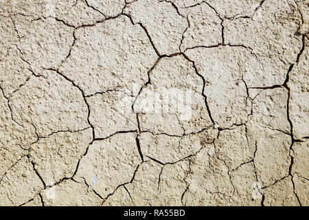 12.2005 sol causée par la sécheresse en été sur le dessus, à la texture fine et détaillée. Banque D'Images