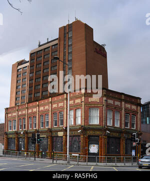 La Croix d'or en 2018, Bute Street Cardiff nombre 3760 Banque D'Images