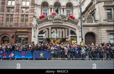 London 2019 New Years Day Parade le 1er janvier, de Piccadilly à Whitehall dans le centre de Londres, au Royaume-Uni. Credit : Malcolm Park/Alamy. Banque D'Images