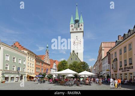 Stadturm City Tower, Theresienplatz square, Straubing, Thuringe, Bavière, Allemagne Banque D'Images