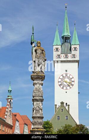 Statue Fontaine, Stadturm City Tower, Theresienplatz square, Straubing, Thuringe, Bavière, Allemagne Banque D'Images