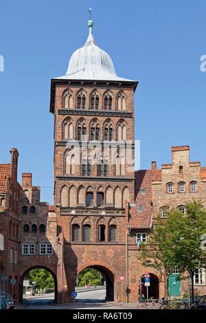 Mittleres Burgtor ou moyen porte du château, Lübeck, Schleswig-Holstein, Allemagne Banque D'Images