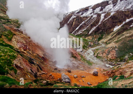 Nature de Kamchatka. Les paysages et les vues magnifiques de la péninsule du Kamchatka. La nature du Kamchatka, brûlé un volcan, une zone à proximité d'un volcan. Banque D'Images