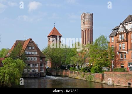 Ratsmühle Moulin, Château d'eau, Lunebourg, Basse-Saxe, Allemagne Banque D'Images