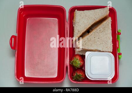 Paniers-lunch pour les enfants de l'école Banque D'Images