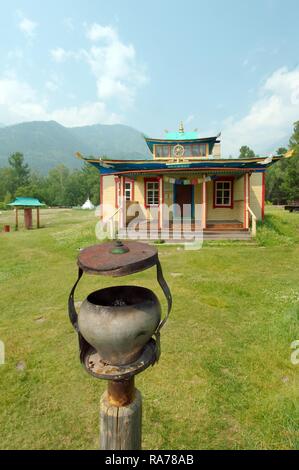 Autel dans Datsan, université bouddhiste monastère, village Archan, Tunkinsky District, République de Bouriatie, en Sibérie, Fédération de Russie Banque D'Images