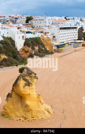 La plage Praia dos Pescadores, Albufeira, Algarve, Portugal, Europe Banque D'Images