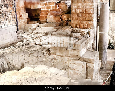 Avis de pierres au niveau de l'église, la basilique de l'Annonciation, l'église de l'Annonciation à Nazareth, Israël Banque D'Images