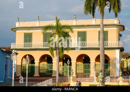 Édifice colonial sur la Plaza Major, Trinidad, Cuba Banque D'Images