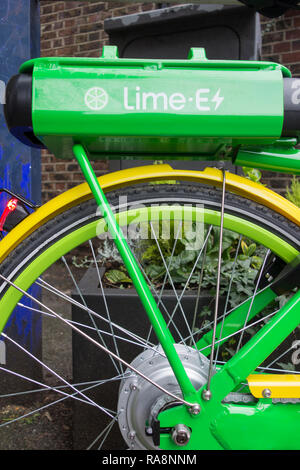 Lime-E - un vélo électrique compatible GPS hire scheme à Londres Banque D'Images