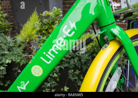 Lime-E - un vélo électrique compatible GPS hire scheme à Londres Banque D'Images