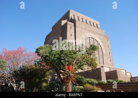 L'impressionnant monument Voortrekker dans la banlieue de Pretoria en Afrique du Sud Banque D'Images