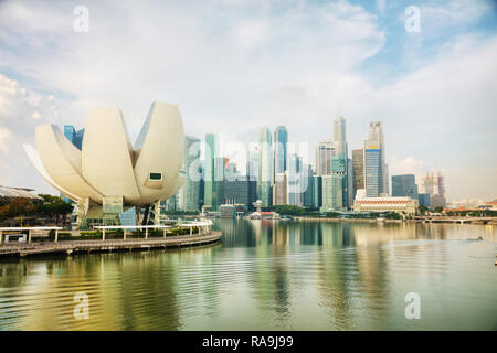 Quartier financier de Singapour tôt le matin Banque D'Images