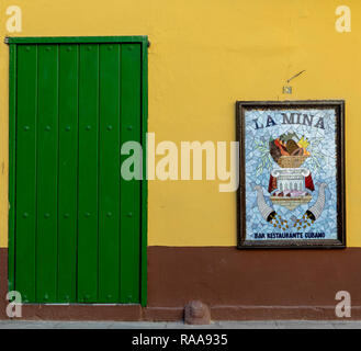 Restaurant La Mina, Plaza de Armas, Habana Vieja, La Havane, Cuba Banque D'Images