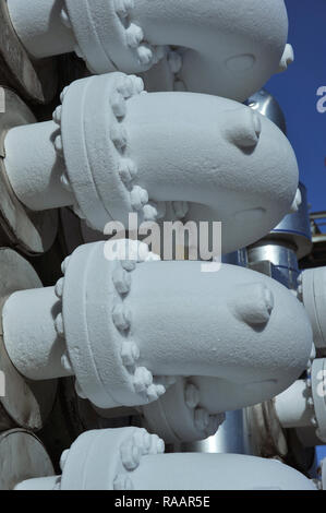 Les coudes de tuyaux gelés Banque D'Images