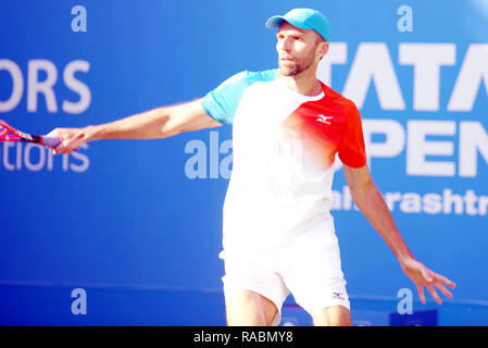 Pune, Inde. 3e janvier 2019. Ivo Karlovic de Croatie en action dans le premier quart de finale des célibataires compétition à Tata ouvrir le tournoi de tennis ATP de Maharashtra à Pune, en Inde. Credit : Karunesh Johri/Alamy Live News Banque D'Images