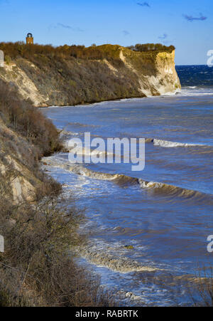 Vitt, Allemagne. 09Th Jan, 2019. La côte escarpée au Cap Arkona avec le tour de roulement historique. Crédit : Patrick Pleul/dpa-Zentralbild/ZB/dpa/Alamy Live News Banque D'Images