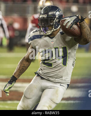 27 novembre 2014 - Santa Clara, Californie, États-Unis - Seattle Seahawks running back Marshawn Lynch (24) le jeudi 27 novembre 2014, au stade de Lévis à Santa Clara, en Californie. Les Seahawks défait les 49ers 19-3. (Crédit Image : © Al Golub/Zuma sur le fil) Banque D'Images