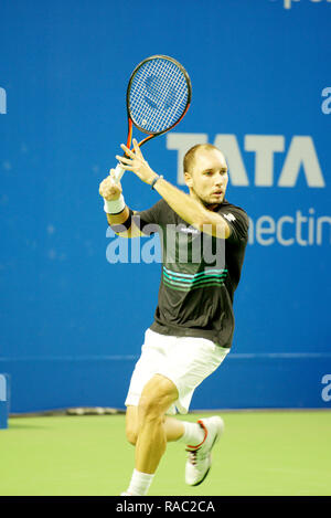 Pune, Inde. 3e janvier 2019. Steve Darcis de Belgique à l'action dans le deuxième quart de finale des célibataires compétition à Tata ouvrir le tournoi de tennis ATP de Maharashtra à Pune, en Inde. Credit : Karunesh Johri/Alamy Live News Banque D'Images