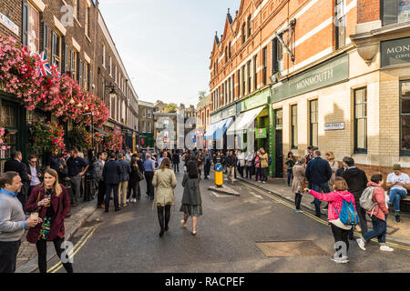 Une scène de rue à Borough Market, Southwark, Londres, Angleterre, Royaume-Uni, Europe Banque D'Images