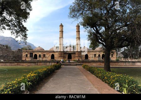 Le 16e siècle Sahar ban, construit près du palais royal à l'usage exclusif des sultans, Champaner, Gujarat, Inde, Asie Banque D'Images