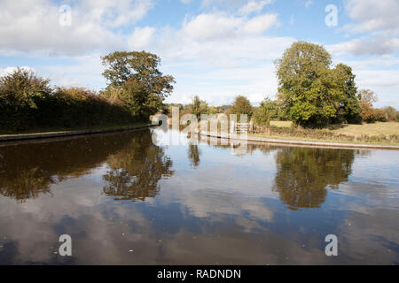 Bassin du canal sur le canal près de Montgomery Frankton inférieur Shropshire Angleterre Ellesmere Banque D'Images