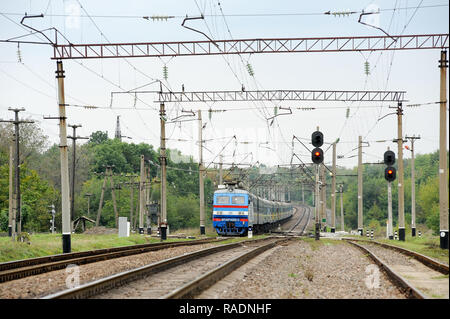 La ligne Kiev-Odessa près de Perekrestovo, Ukraine. 27 septembre 2008 © Wojciech Strozyk / Alamy Stock Photo Banque D'Images