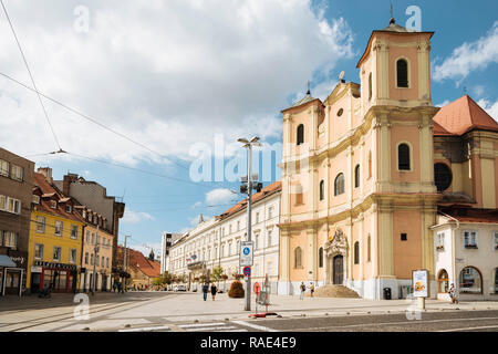 L'église Trinity, Vieille Ville, Bratislava, Slovaquie, Europe Banque D'Images