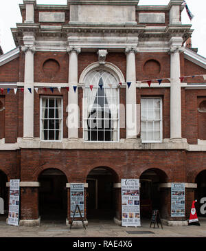 Chichester, Royaume-Uni - 06 octobre 2018 : un millésime et faite à la main juste à Chichester de ville dans la rue du Nord Banque D'Images