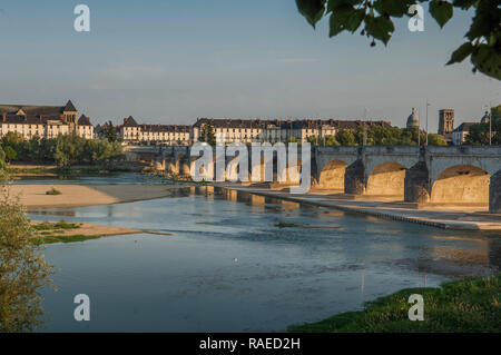 La Loire à Tours : bancs et Wilson Bridge vu de la rive nord *** *** légende locale Banque D'Images