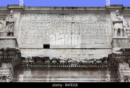 Gros plan sur l'Arc de Constantin à Rome, Italie Banque D'Images