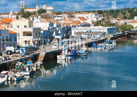 Tavira et port, Algarve, Portugal, Europe Banque D'Images