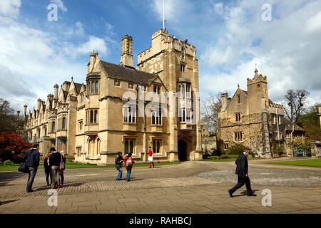 Quad St John's Square, Magdalen College, l'un des 39 collèges, qui sont tous indépendants et forment ensemble l'Université de Banque D'Images