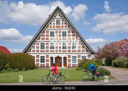 Maison à colombages, Jork Altes Land, région de culture de fruits, Basse-Saxe, PublicGround Banque D'Images