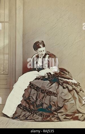 Portrait de la princesse Helena de Waldeck Pyrmont avec bébé, Richard Allen & Son, ch. 1883 - c. 1884. Repensé Banque D'Images