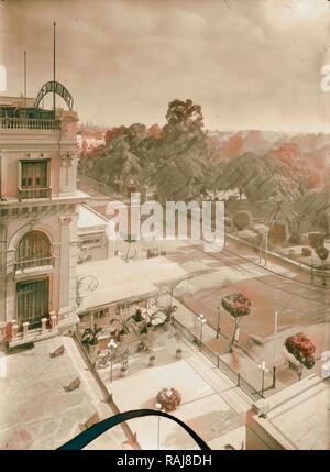 L'Égypte. Le Caire. Hôtels. Savoy Continental. Ezbekeye gardens à partir de la terrasse de l'hôtel. 1934, l'Egypte, Le Caire. Repensé Banque D'Images