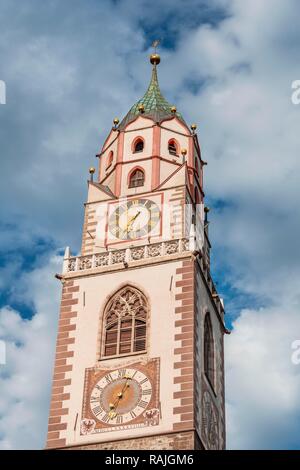 Tour de l'église paroissiale de Saint Nicolas, église de San Nicolò, Vieille Ville, Merano, le Trentin, le Tyrol du Sud, Italie Banque D'Images