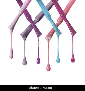 Brosse à ongles dégoulinant pastel isolated on white Banque D'Images