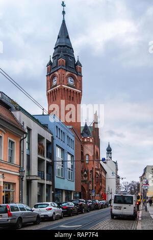 Berlin, Rathaus Köpenick. De style gothique en brique rouge de ville par Hugo Kinzer et Hans Schütte construit 1901-5. Classée monument historique Banque D'Images