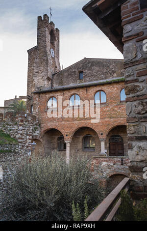 Palais municipal (Palazzo Comunale) de Suvereto, province de Livourne, Toscane, Italie Banque D'Images